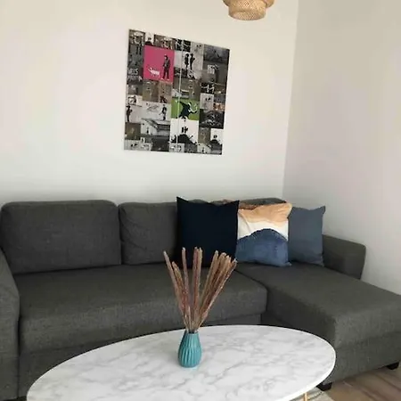 Moderne Neue 2 Zimmer Wohnung Uetersen Exterior foto